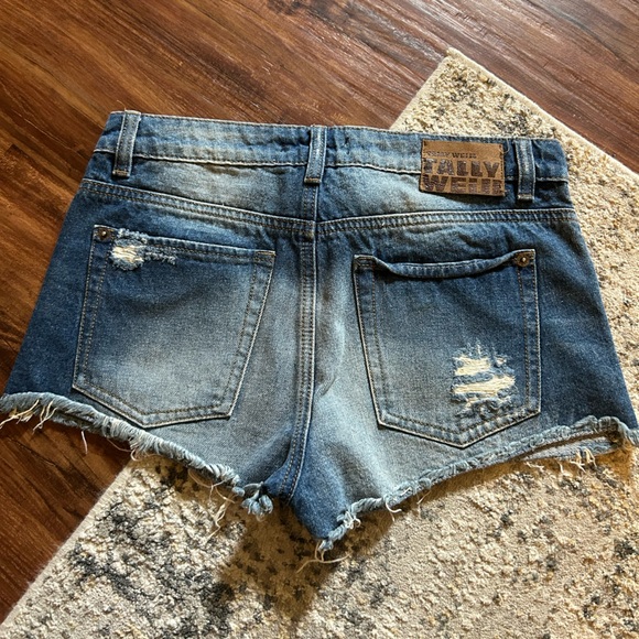 usa flag distressed Jean Shorts - Picture 4 of 6